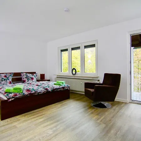 Ferienhaus Emg Frankfurt / Bad Soden Villa *